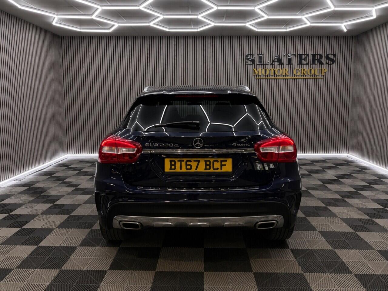 Mercedes-Benz Gla view 34