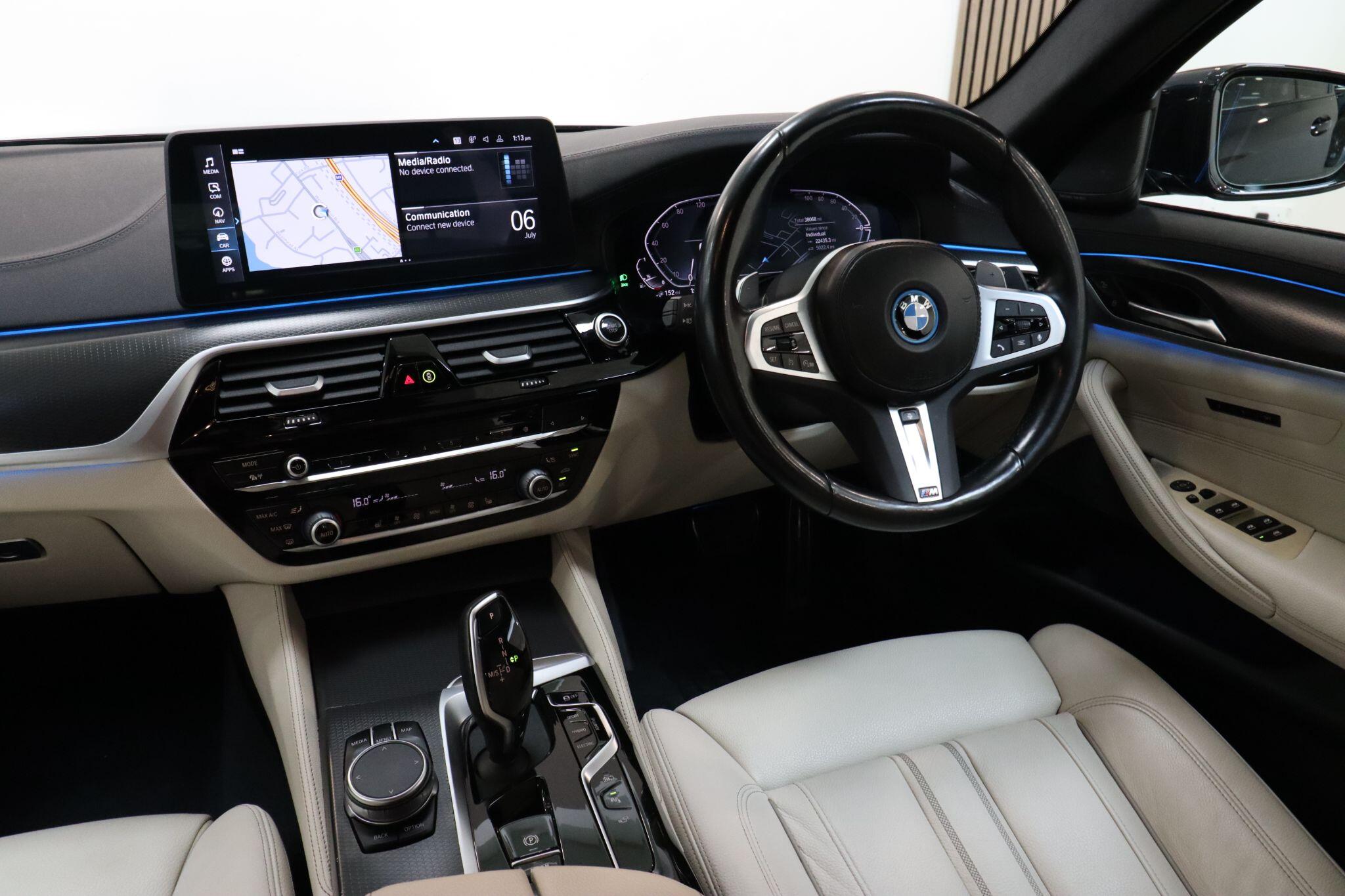BMW 5 Series view 47