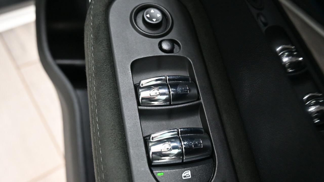 MINI Countryman view 35