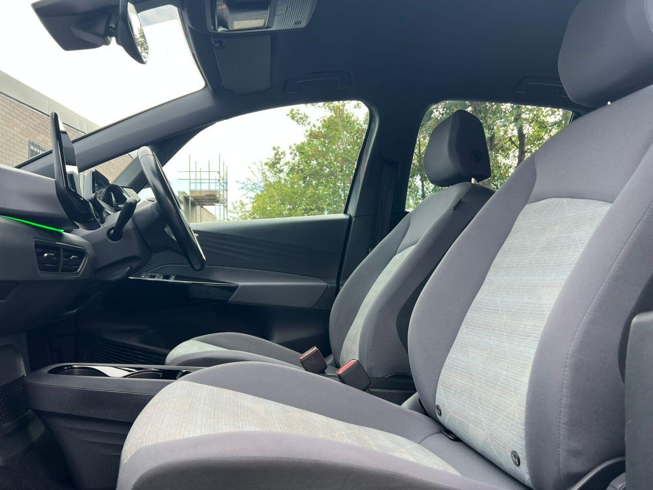 Volkswagen ID.3 view 16