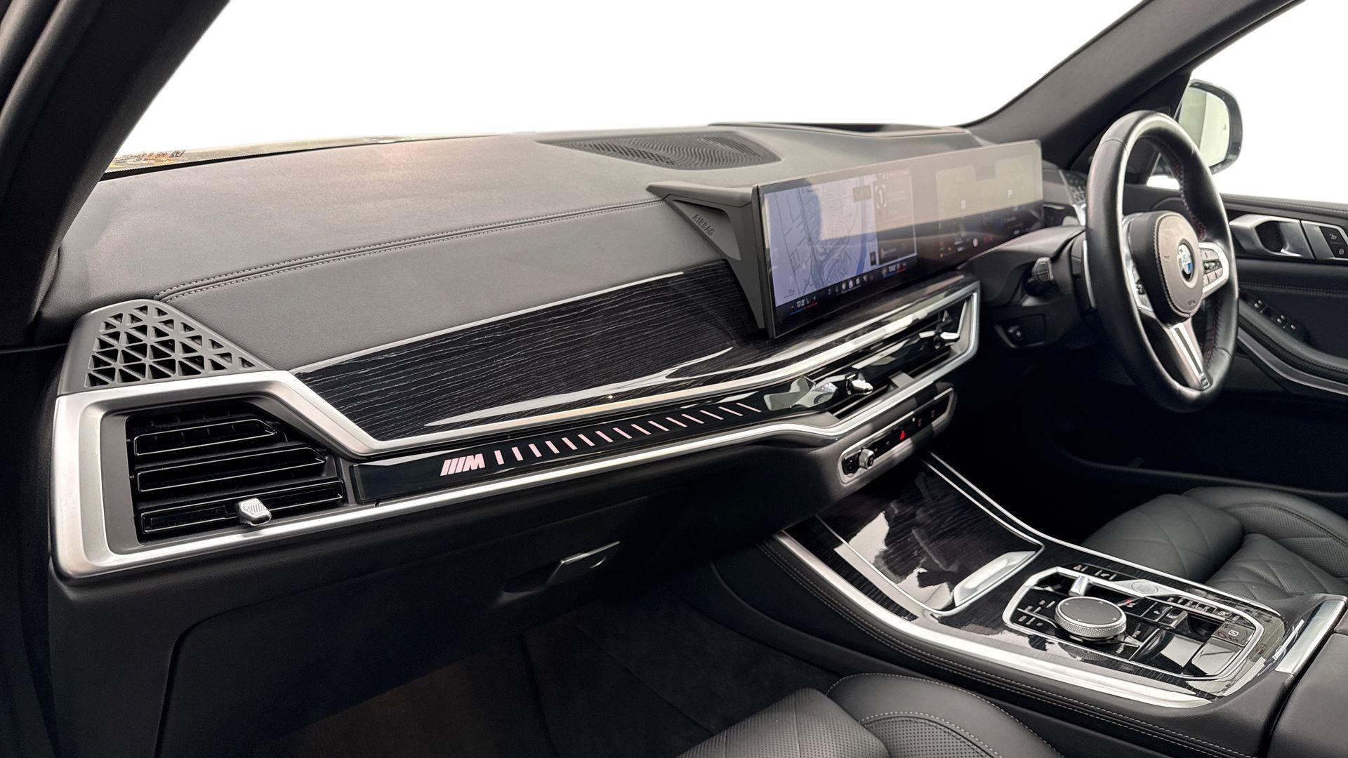 BMW X5 view 7