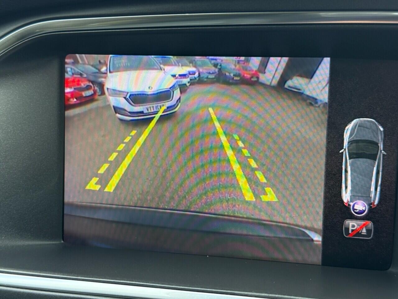 Volvo V40 Cross Country view 27