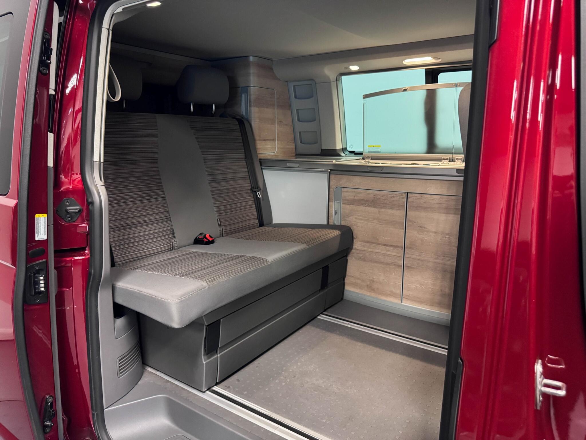 Volkswagen California view 43