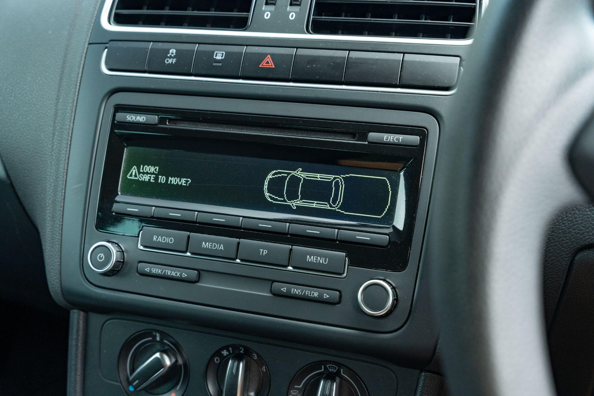 Volkswagen Polo view 18