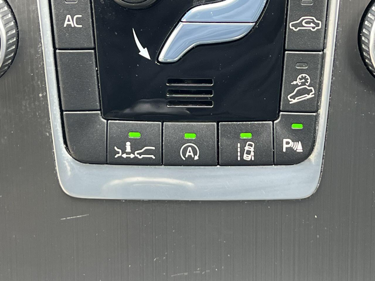Volvo XC60 view 36