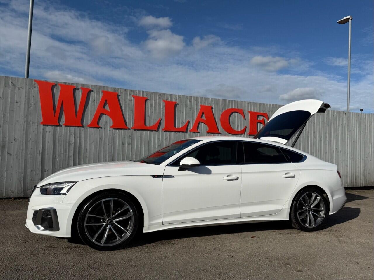 Audi A5 view 13