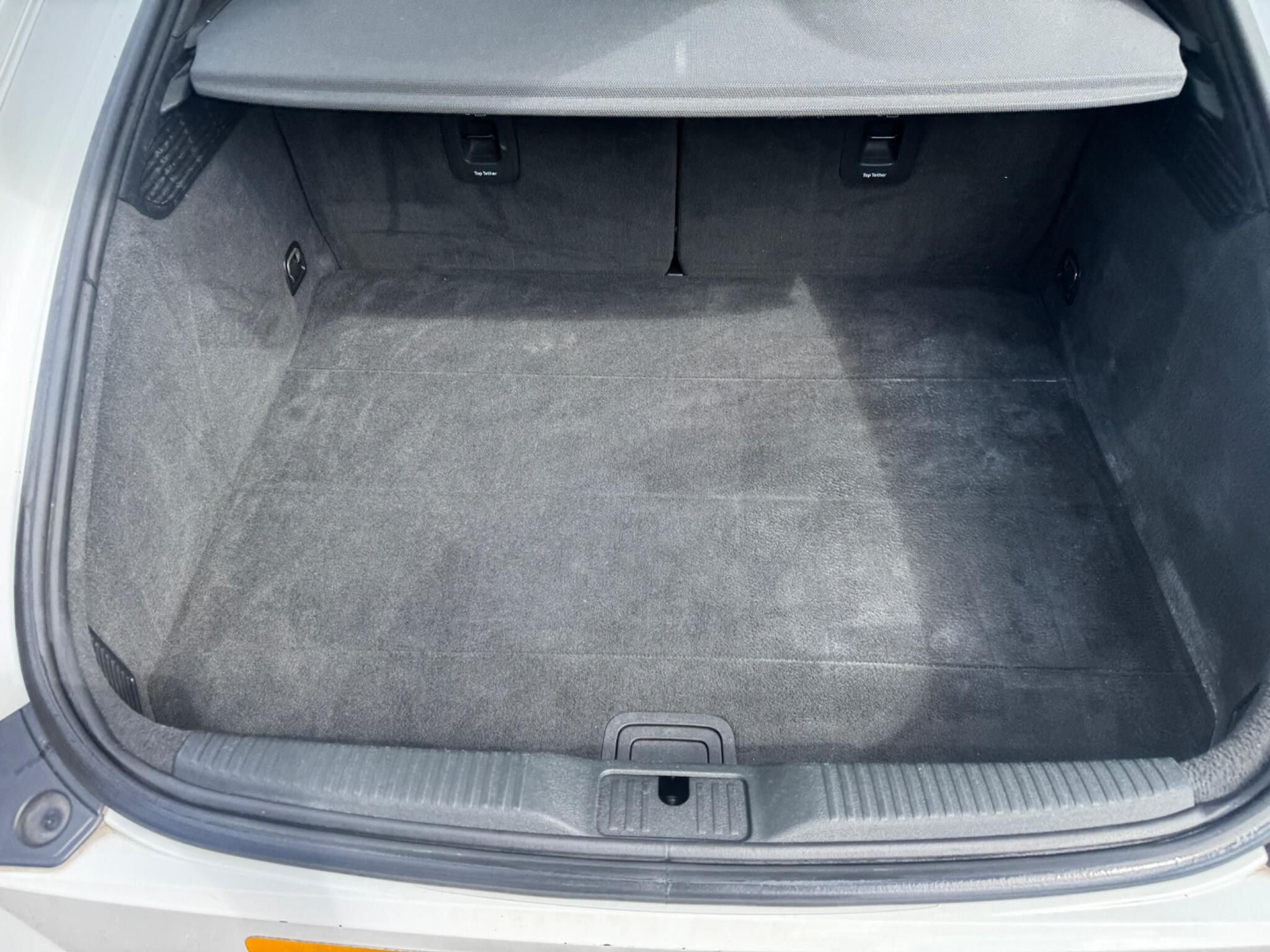 Audi TT view 56