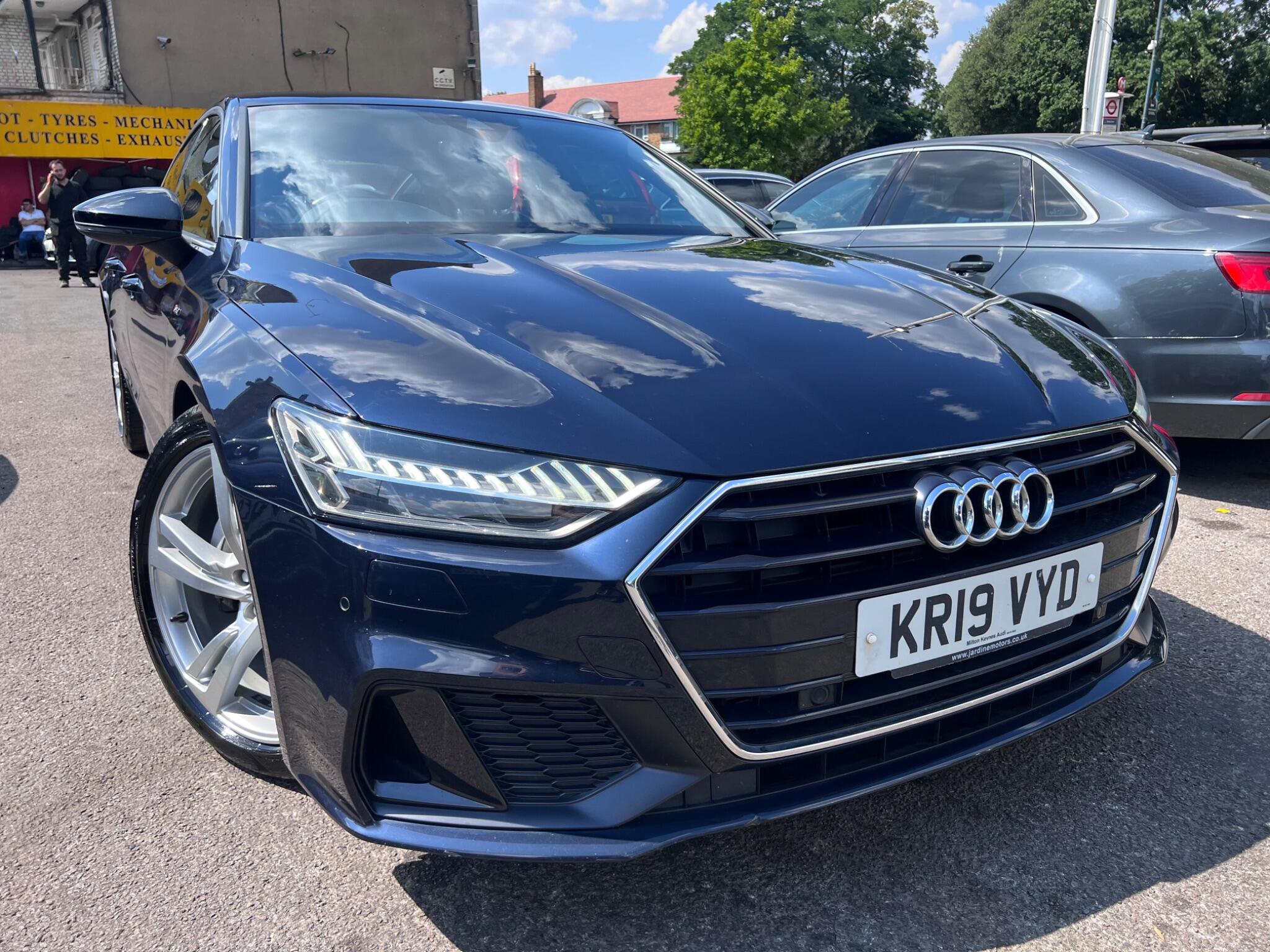 Audi A7 main image