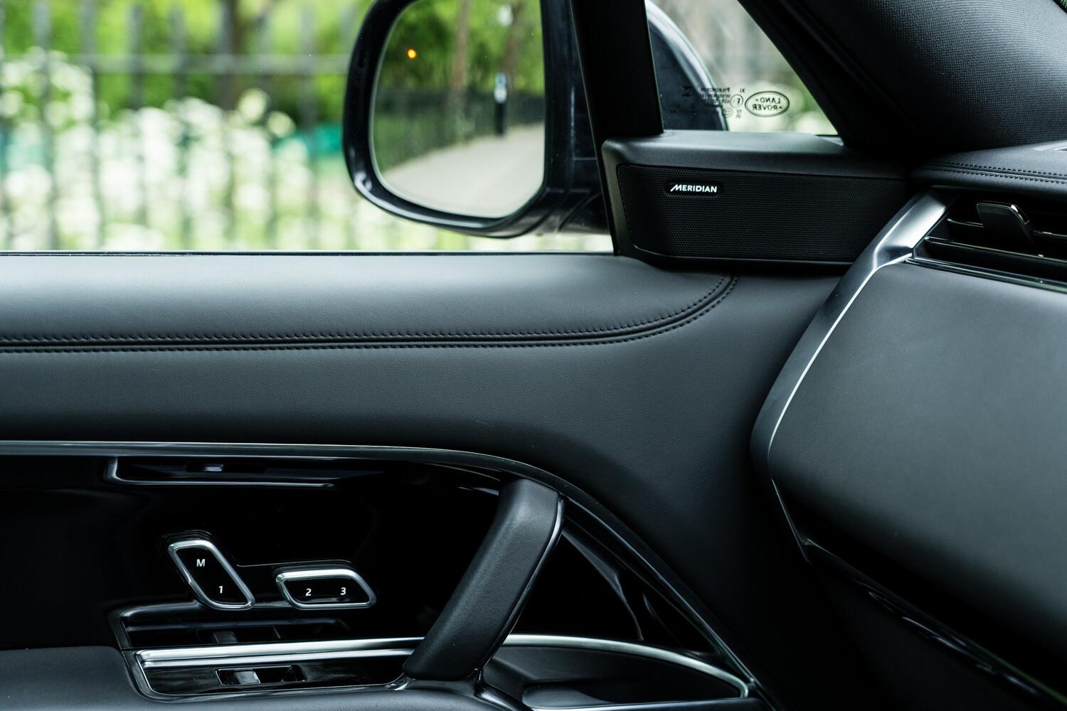 Land Rover Range Rover view 41