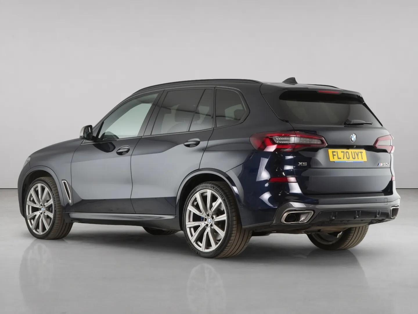 BMW X5 view 9