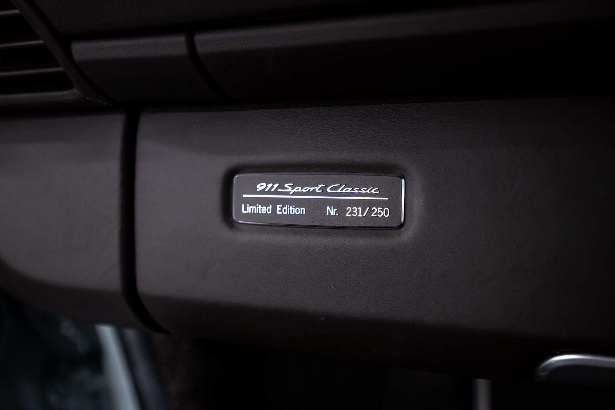 Porsche 911 view 48