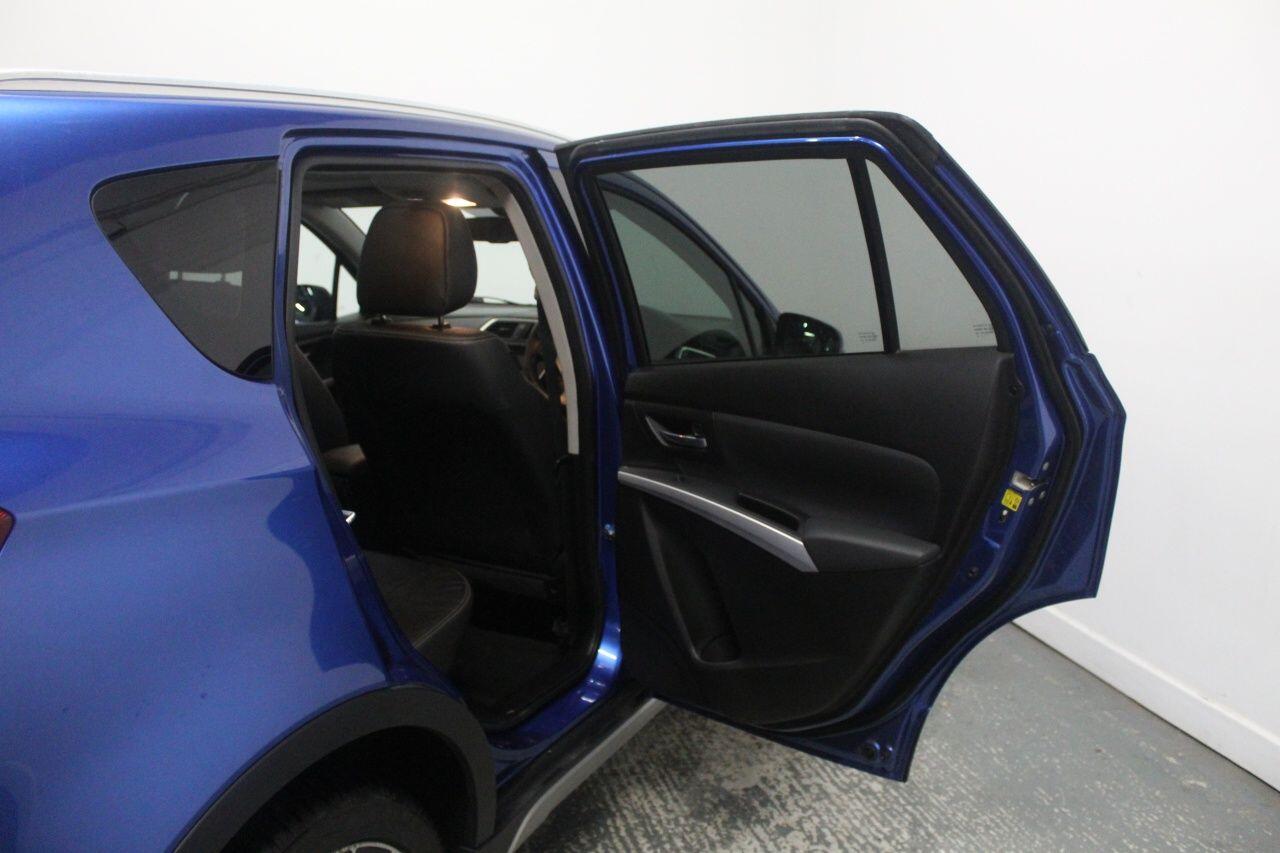 Suzuki SX4 S-Cross view 27