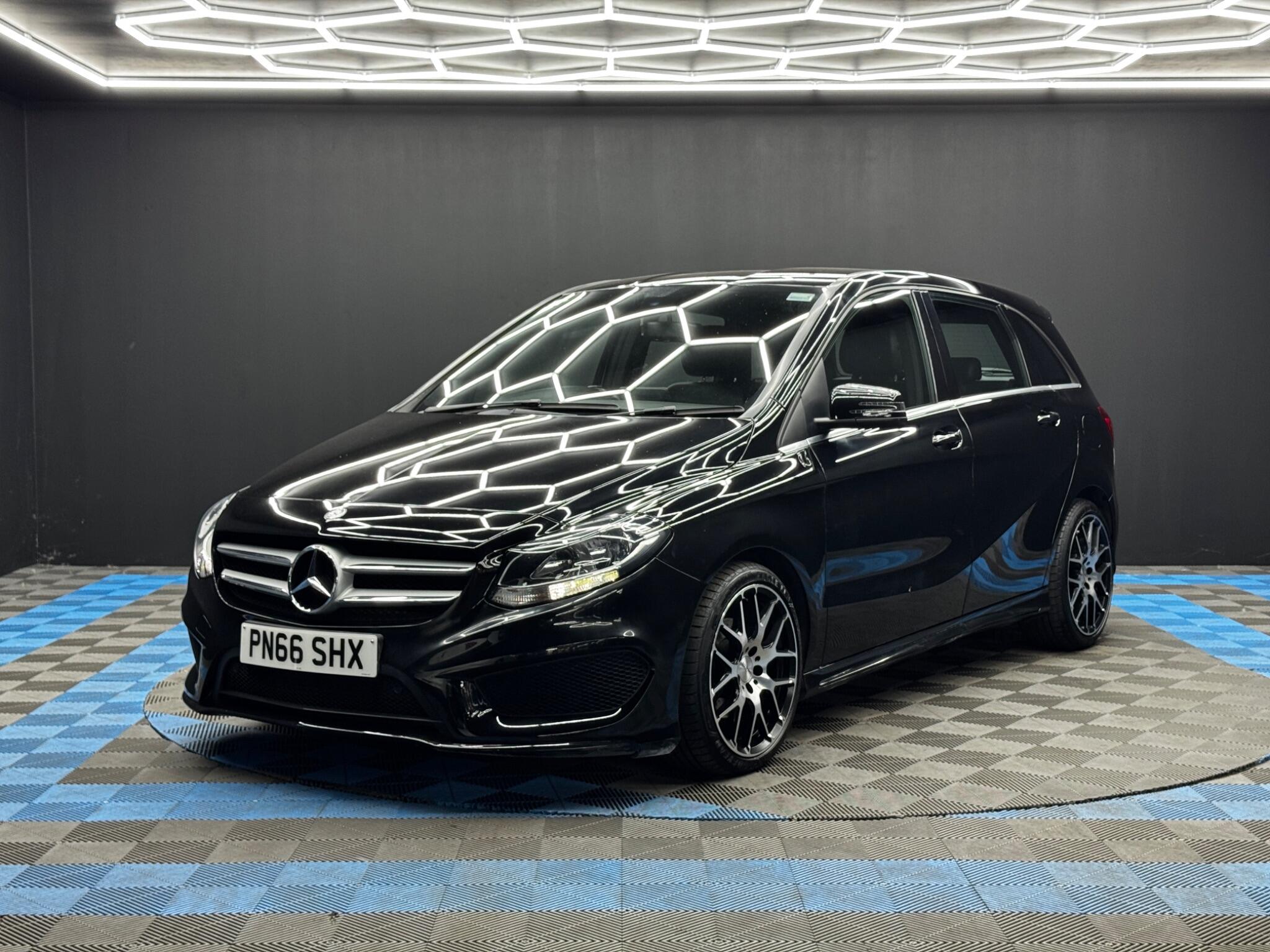Mercedes-Benz B-Class view 3