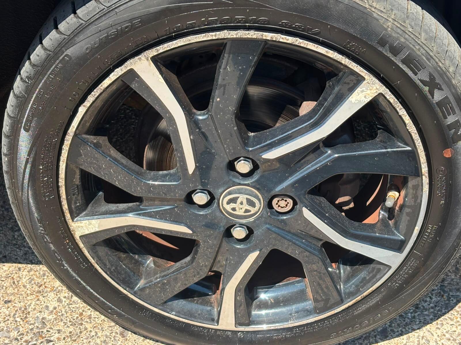 Toyota Yaris view 36