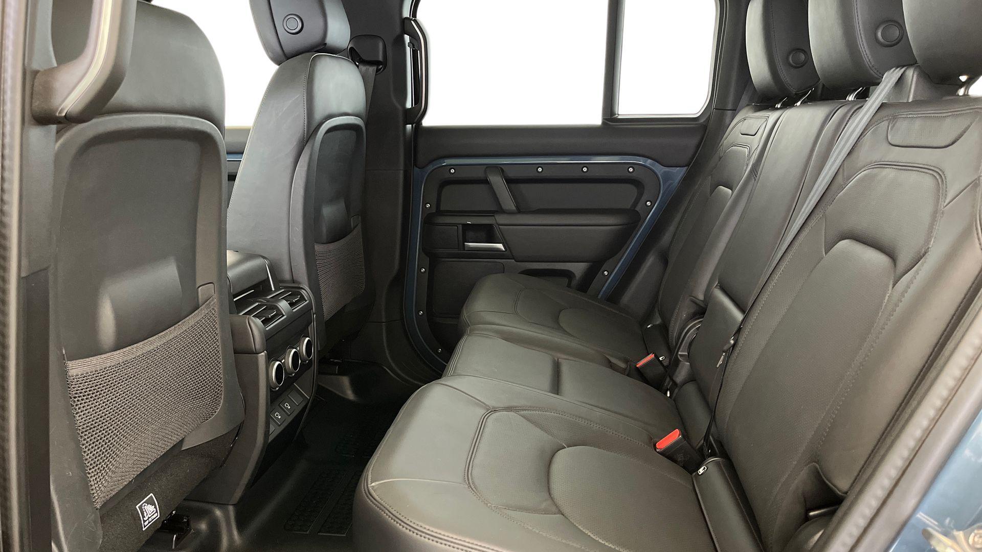 Land Rover Defender view 4