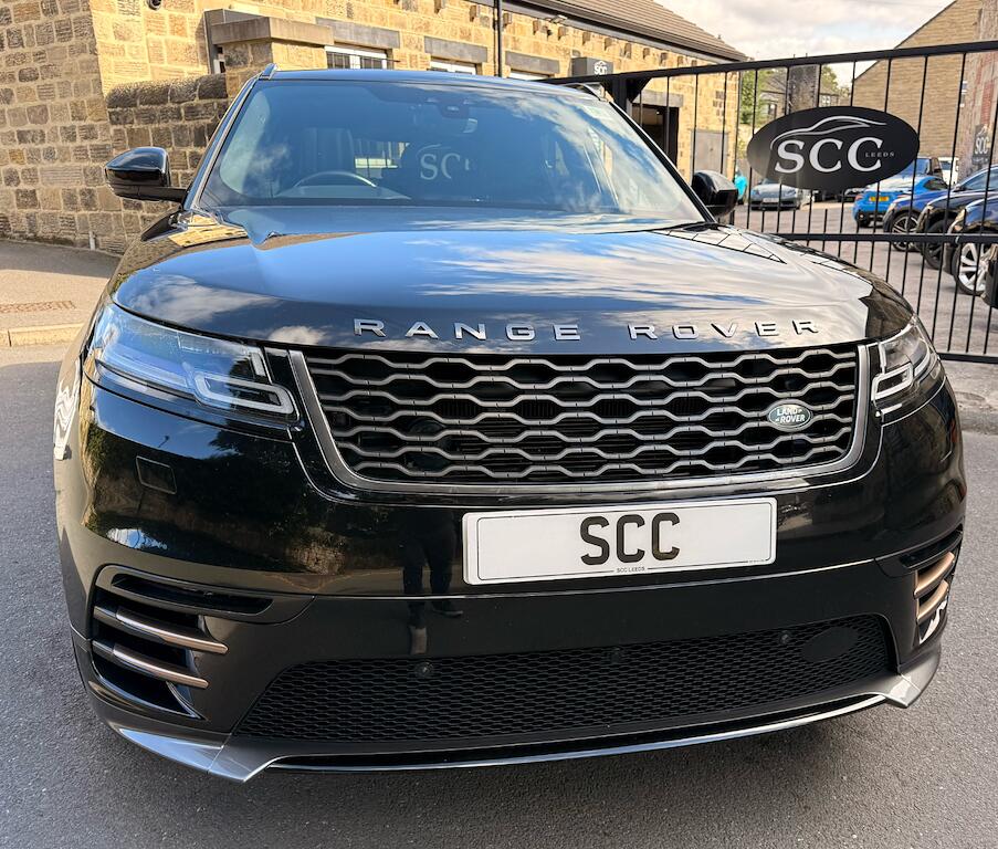 Land Rover Range Rover Velar view 3