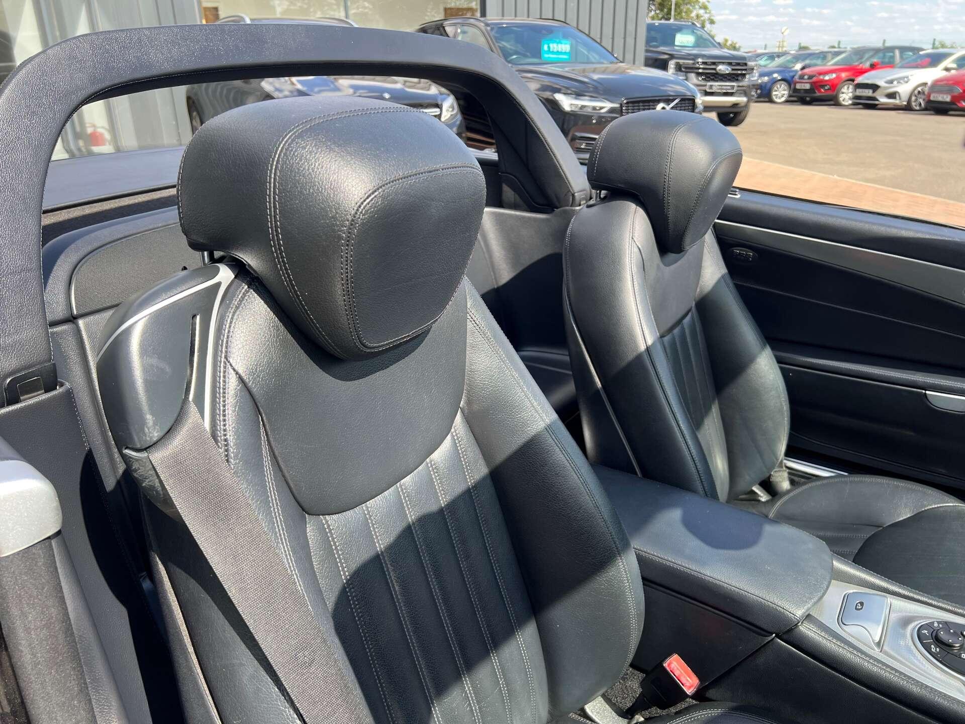 Mercedes-Benz SL view 22