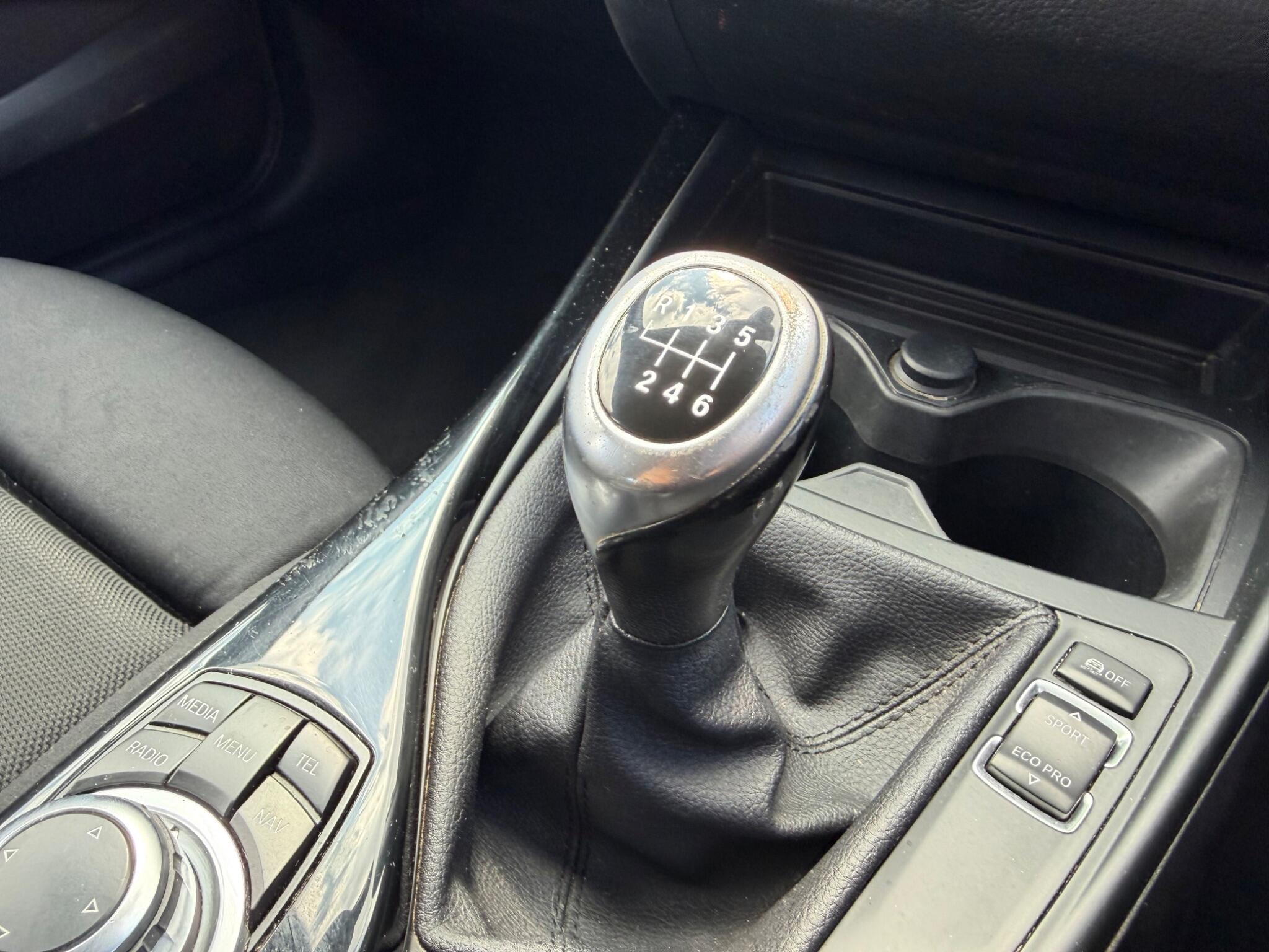 BMW 1 Series view 32
