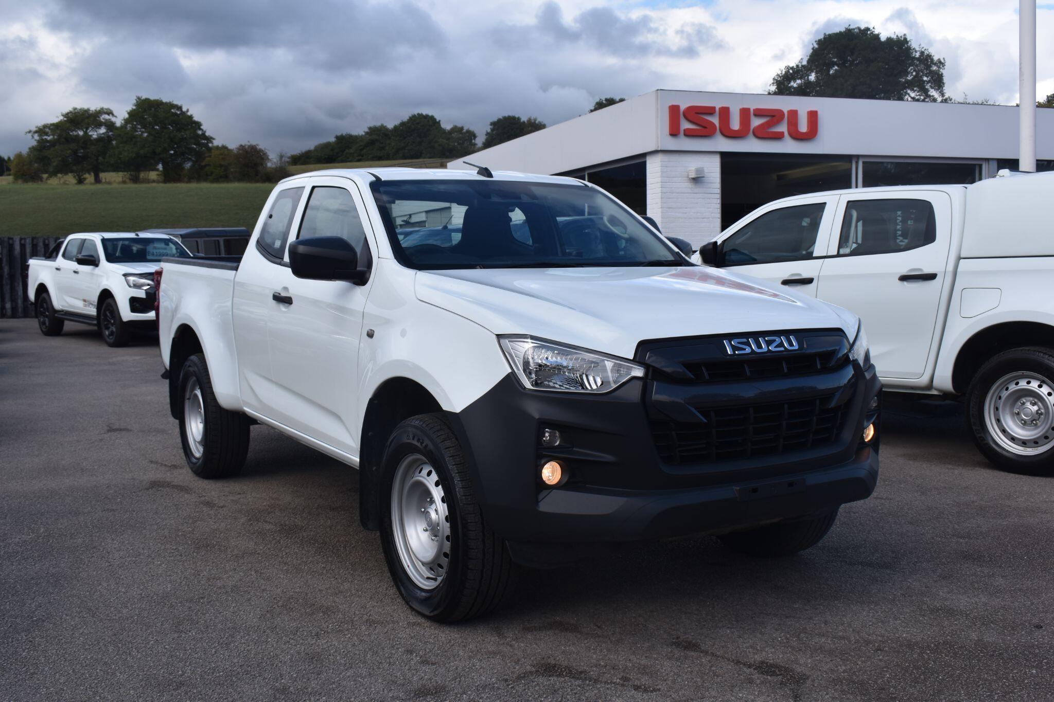 D-Max - 1.9 TD Utility 4WD Euro 6 (s/s) 2dr - Image 5