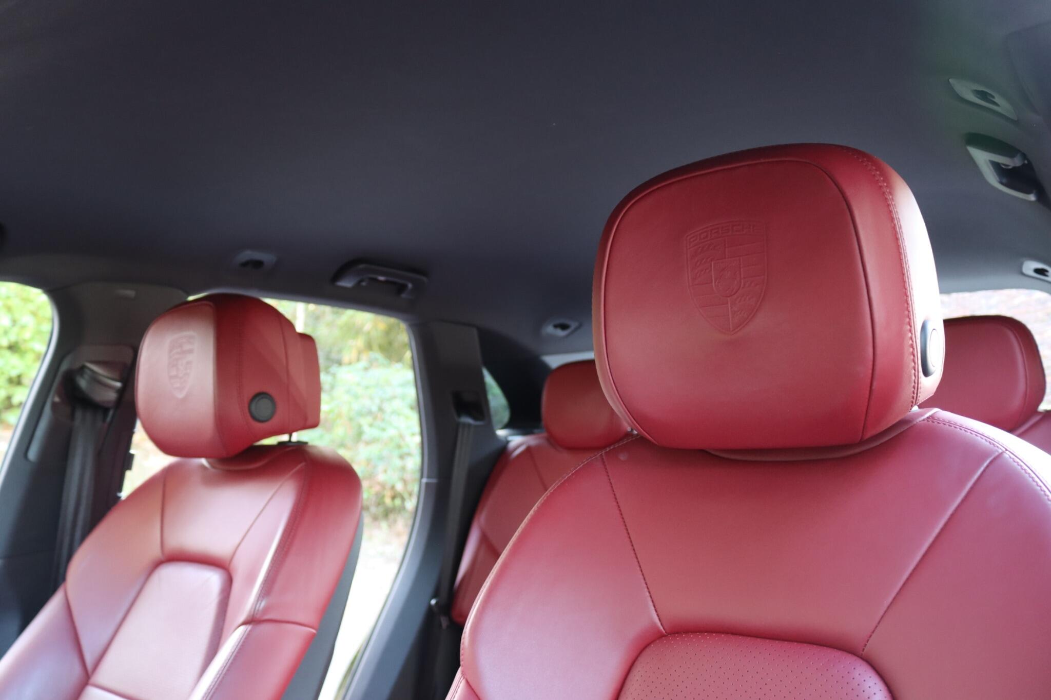 Porsche Cayenne view 34