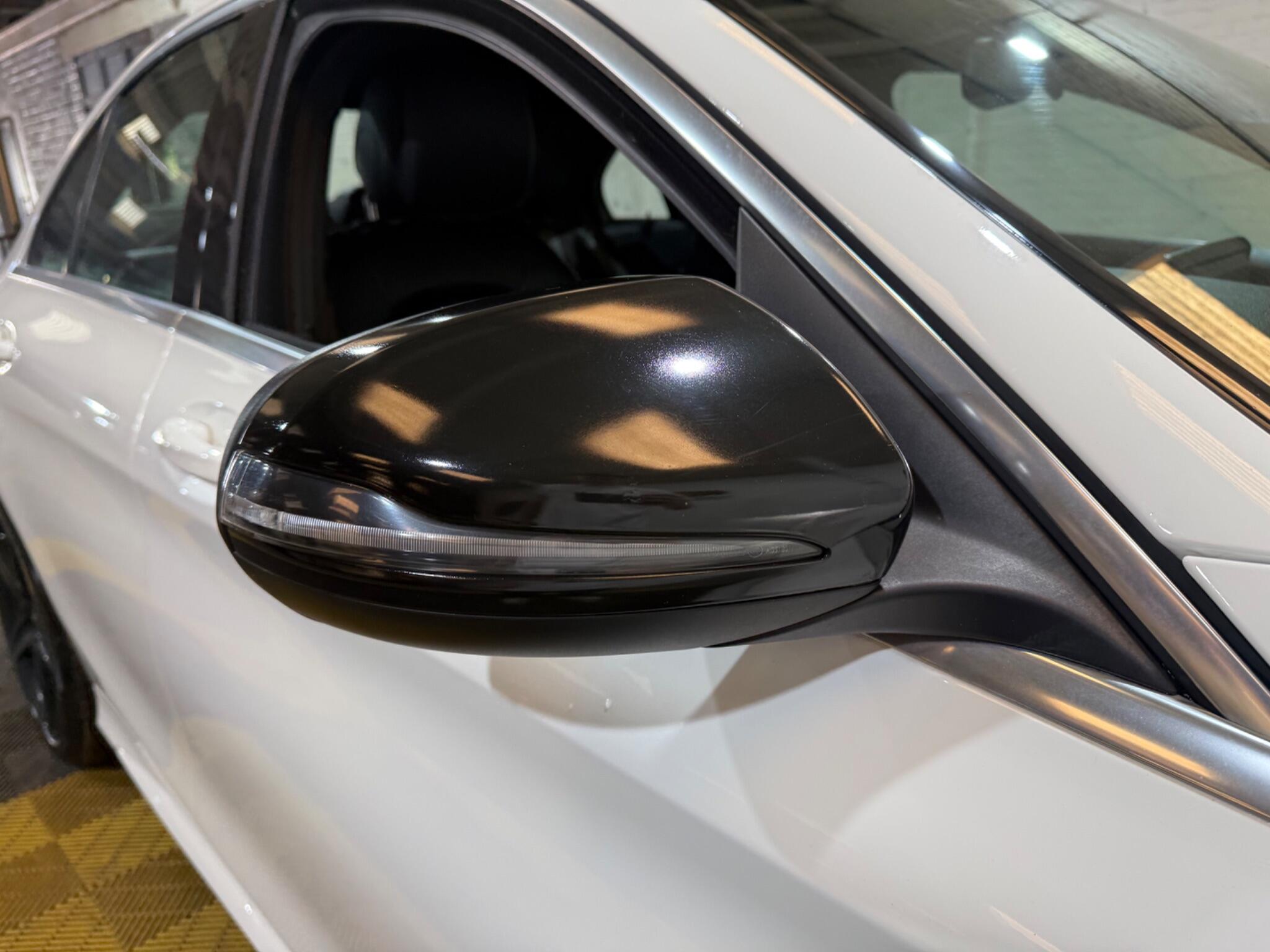 Mercedes-Benz C-Class view 50