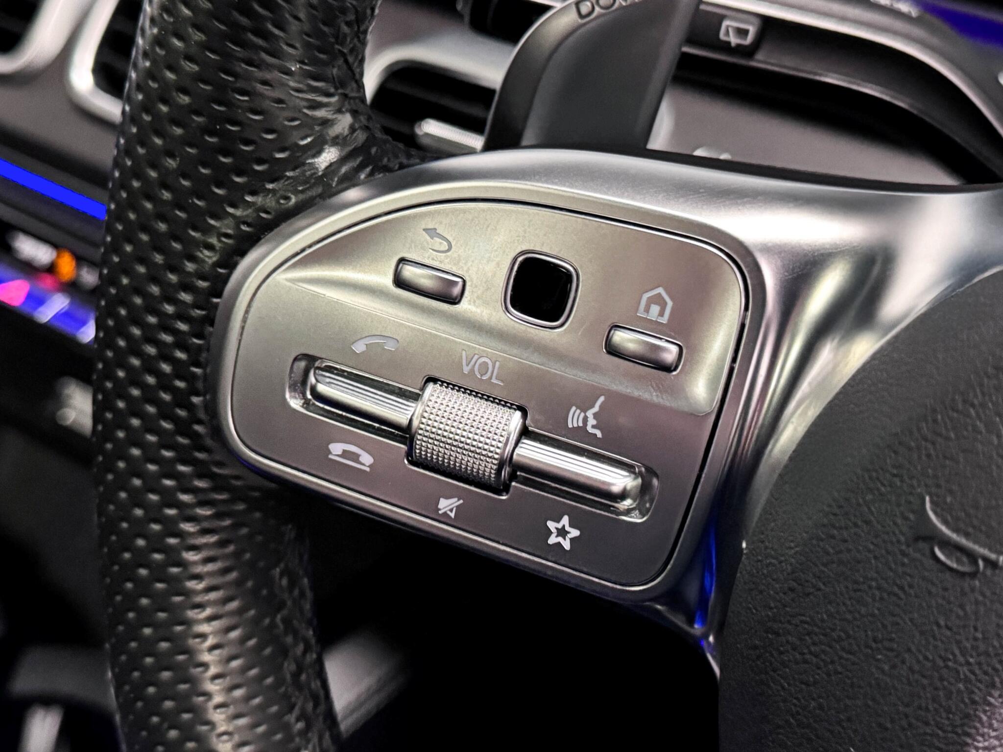 Mercedes-Benz Gle view 30