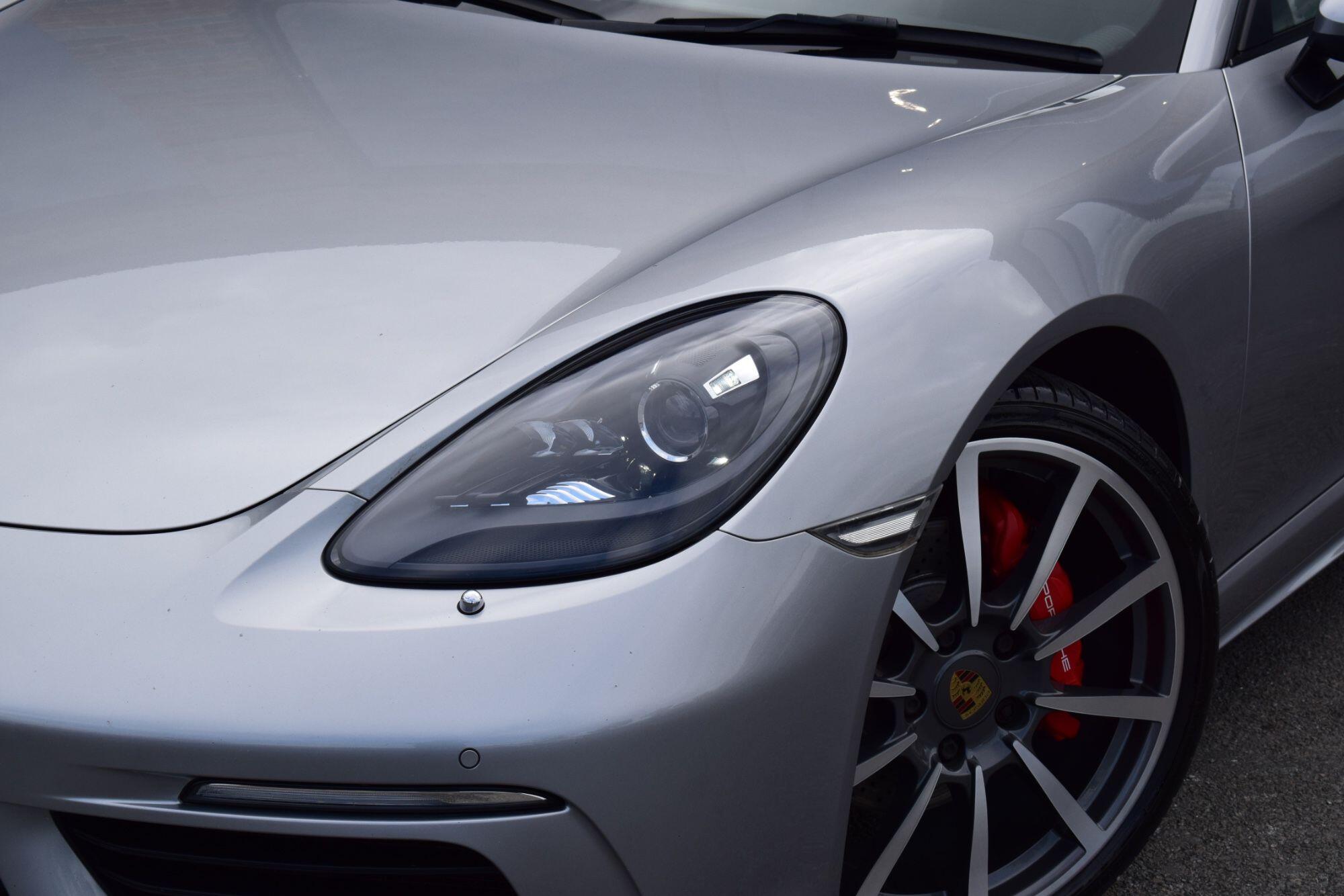 Porsche Cayman view 36