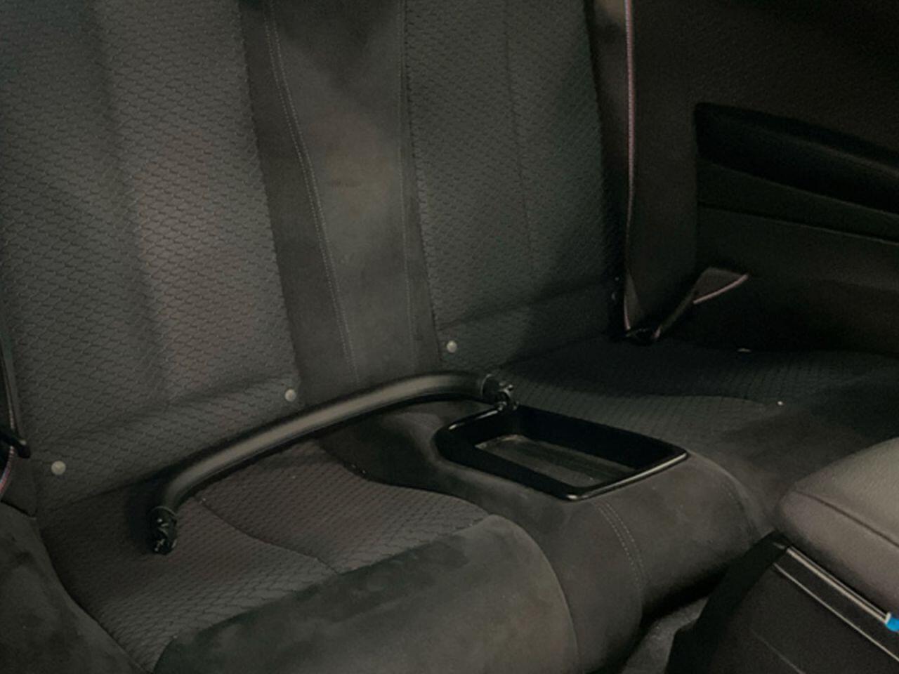 BMW 2 Series view 8