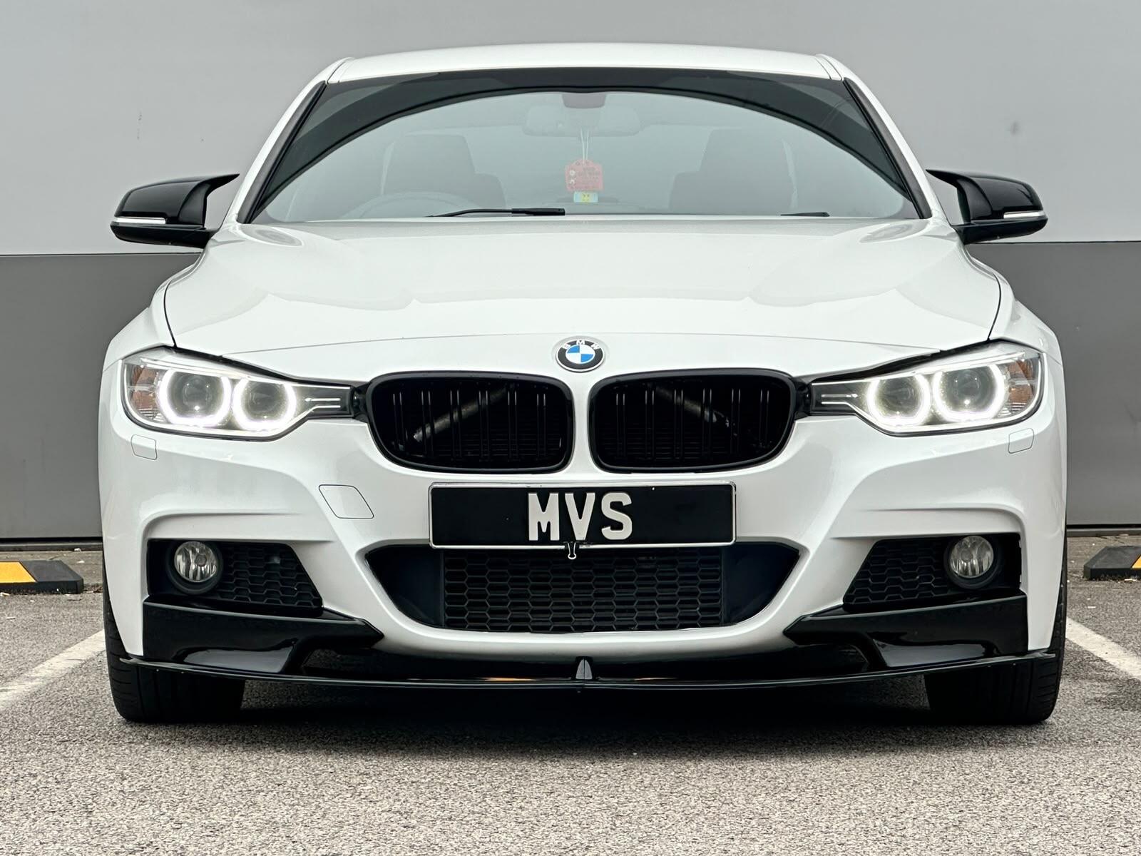 BMW 3 Series view 3