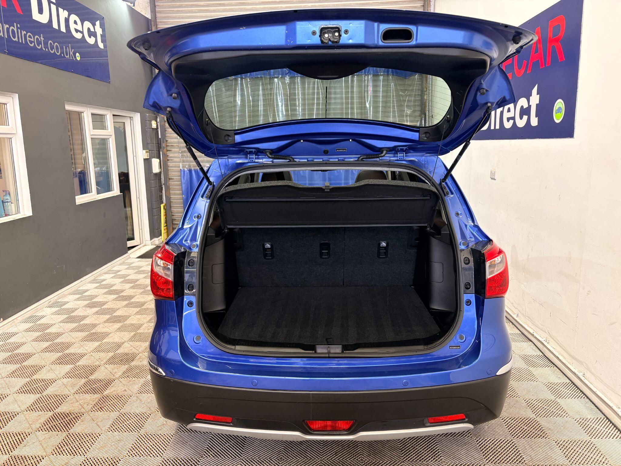 Suzuki SX4 S-Cross view 9