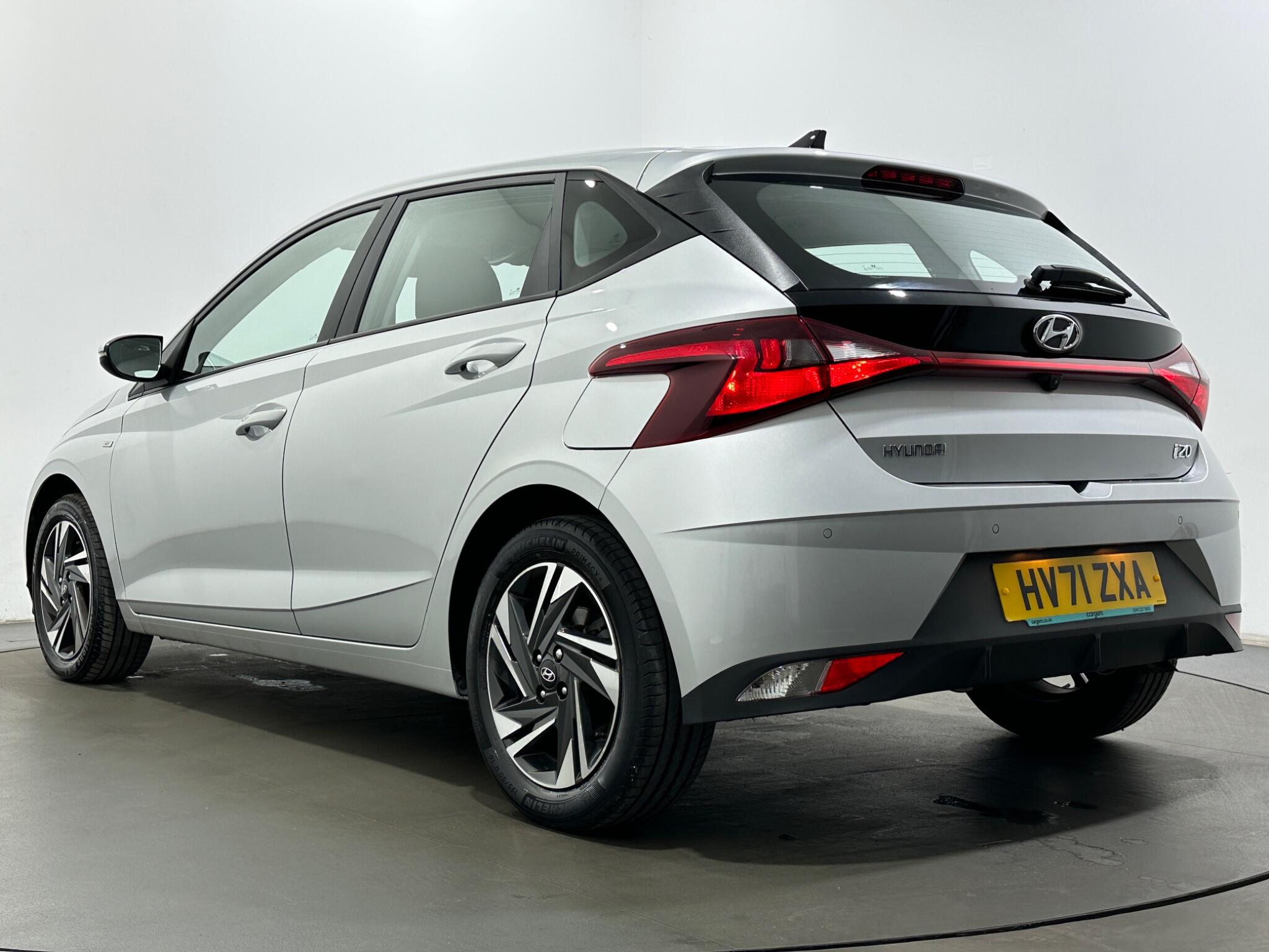 Hyundai i20 view 45