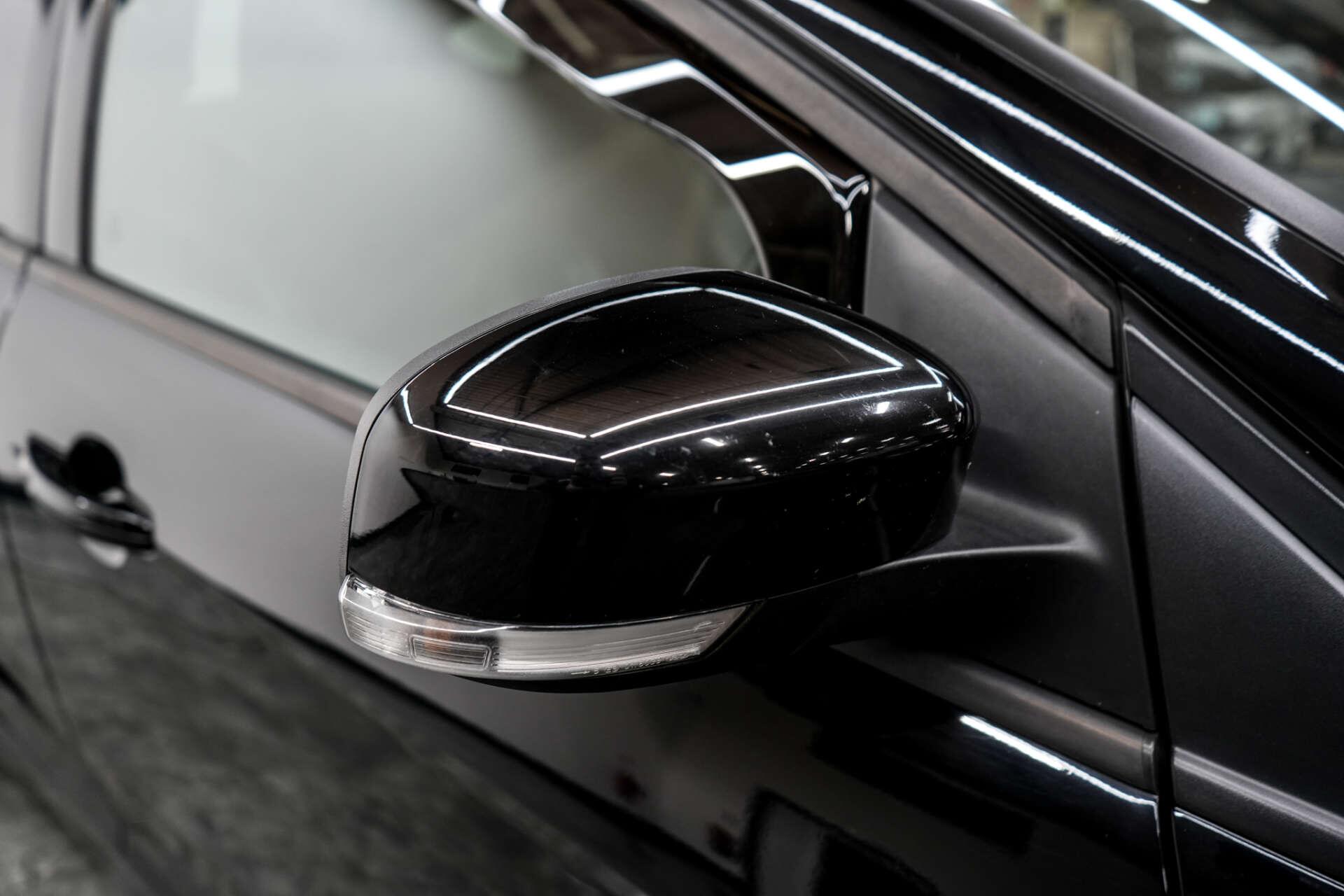 Ford Focus view 8