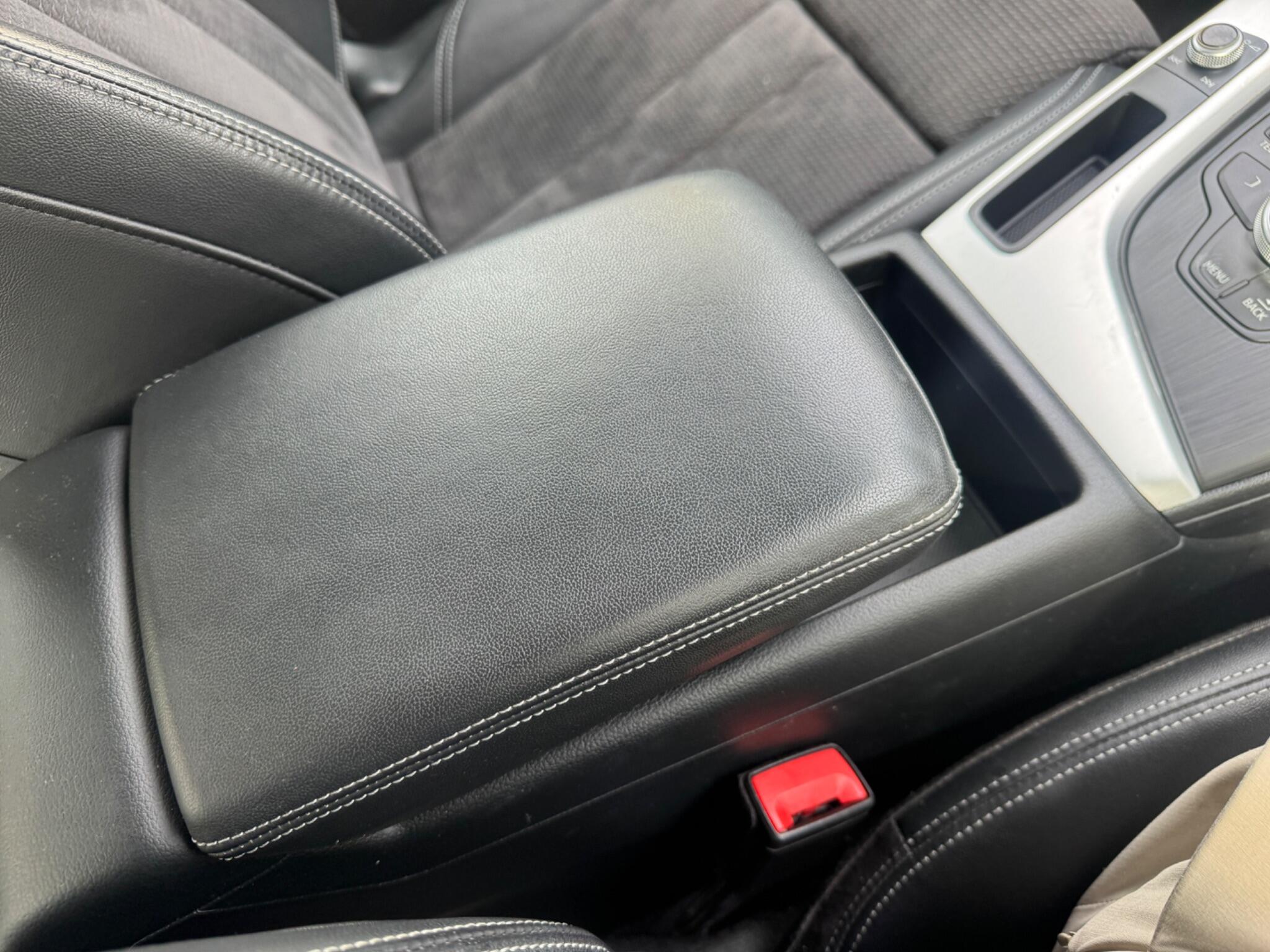 Audi A4 view 77