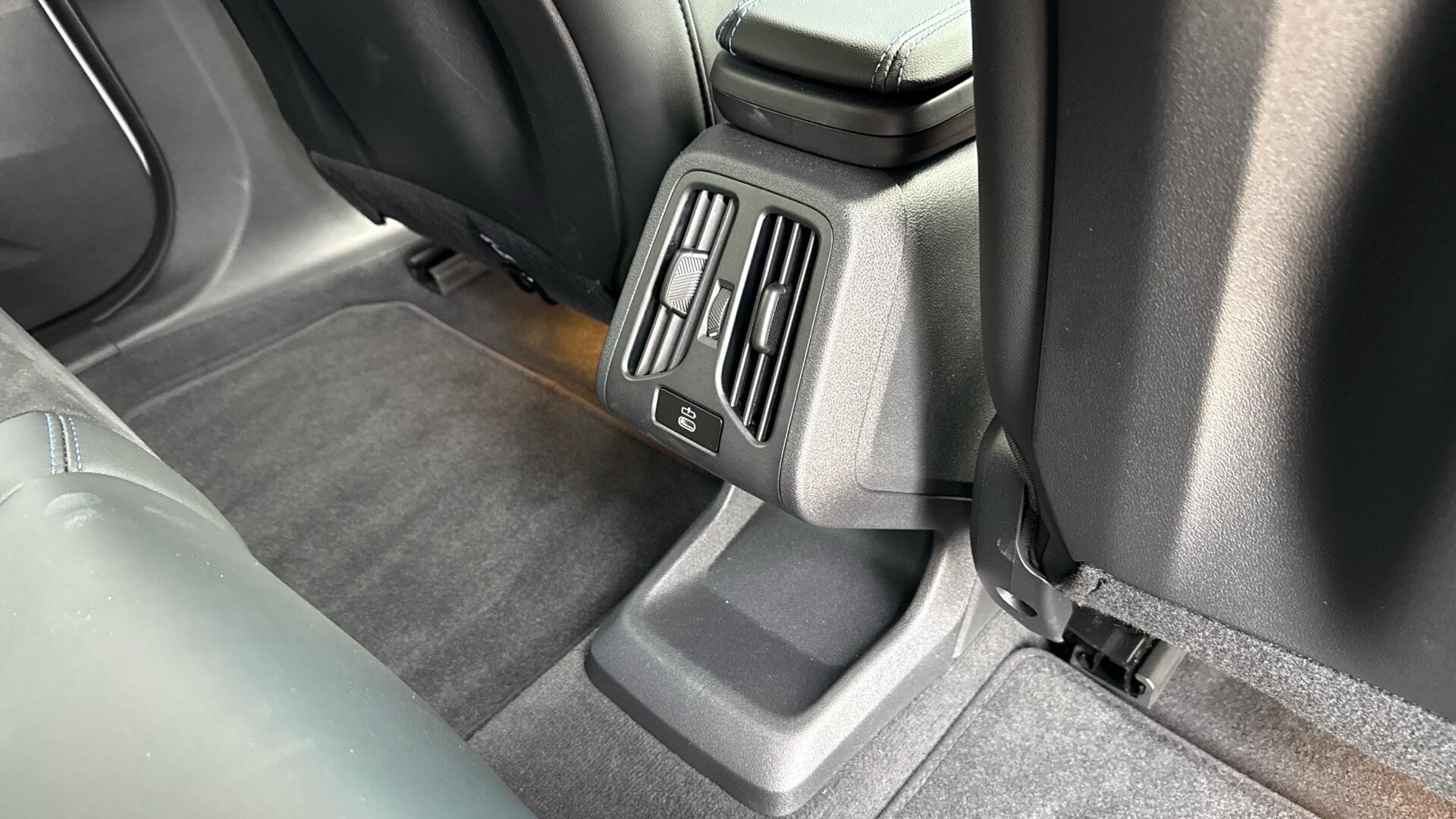 BMW iX2 view 26