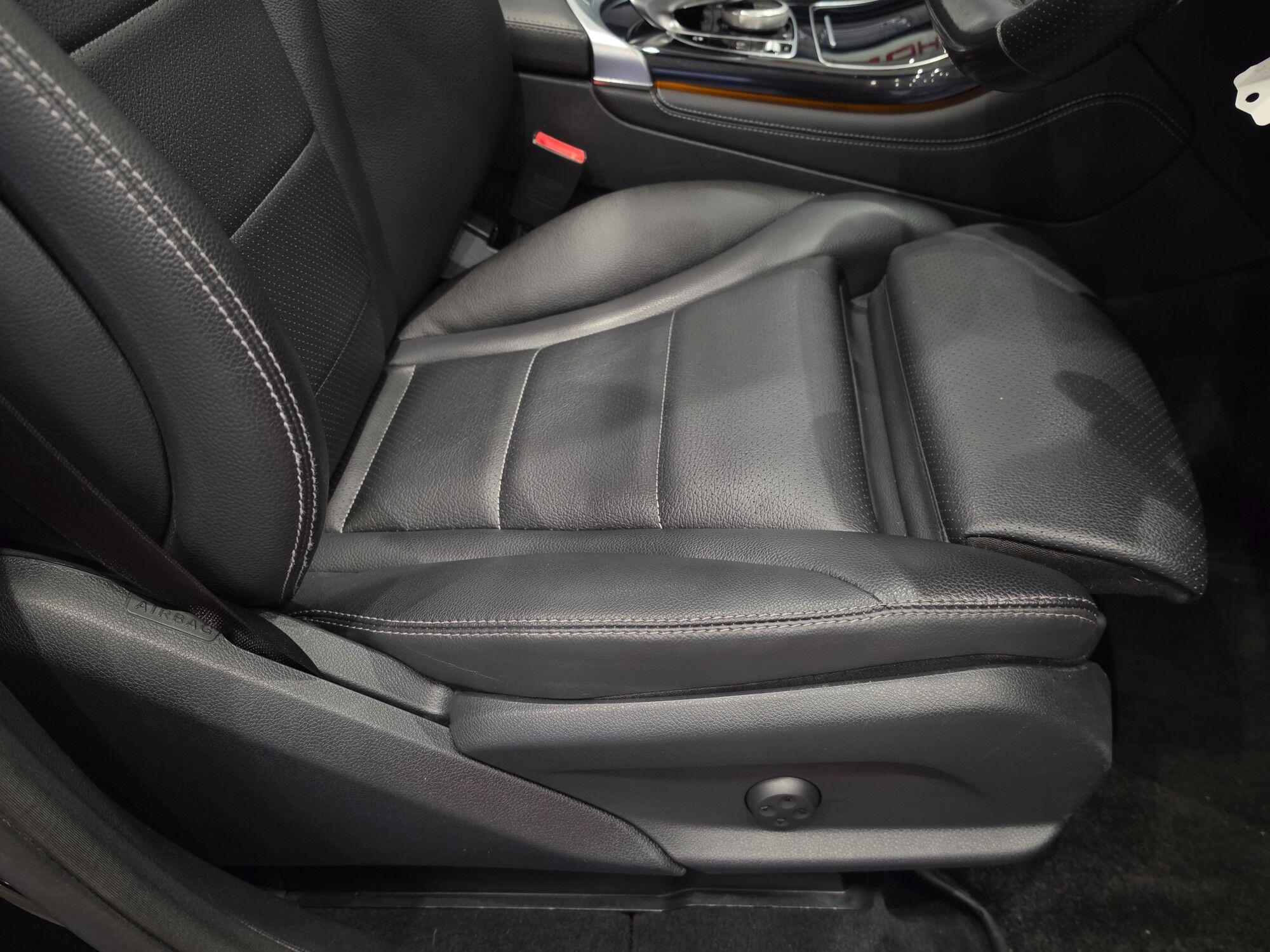 Mercedes-Benz GLC view 98