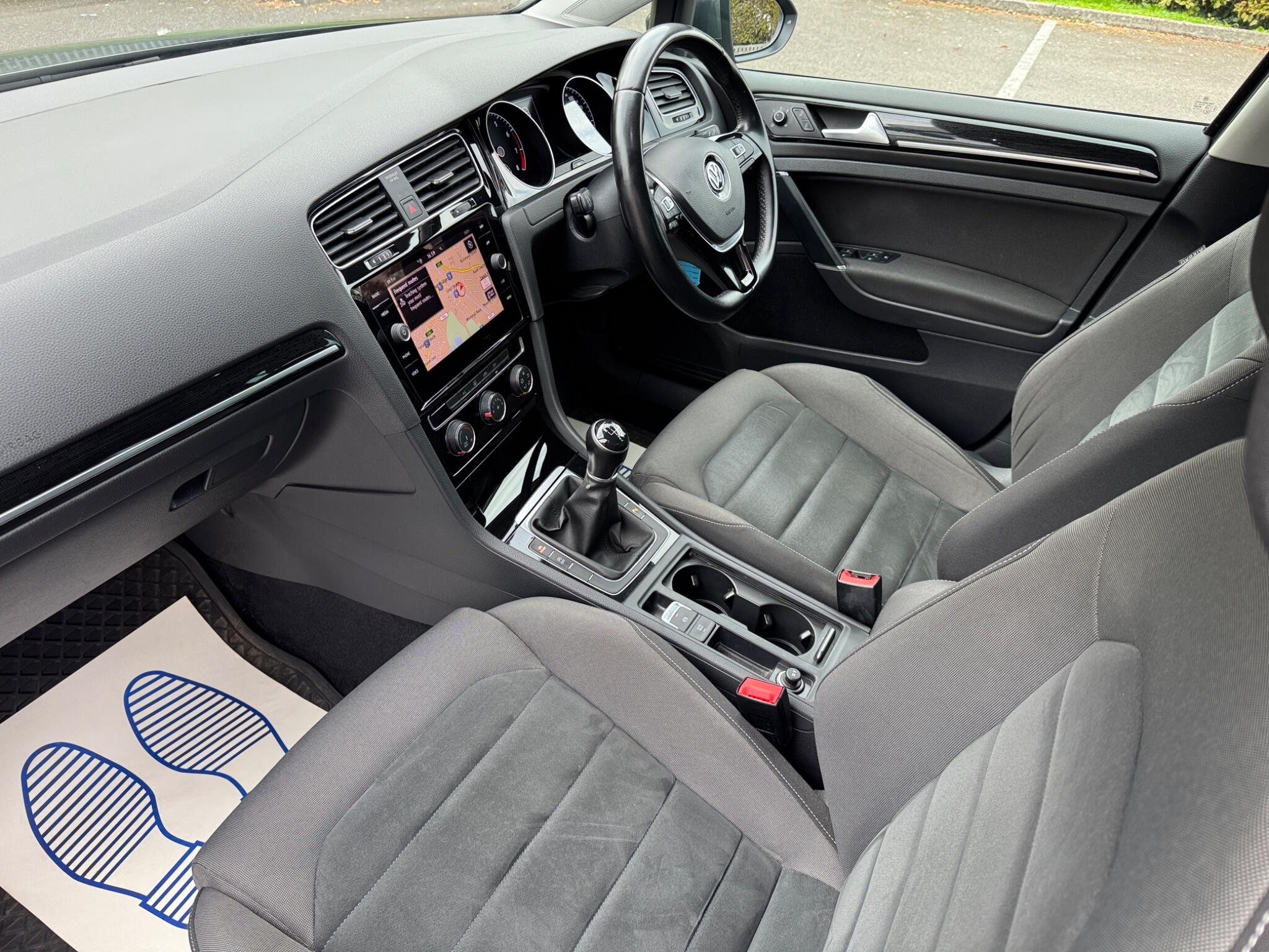 Volkswagen Golf view 45