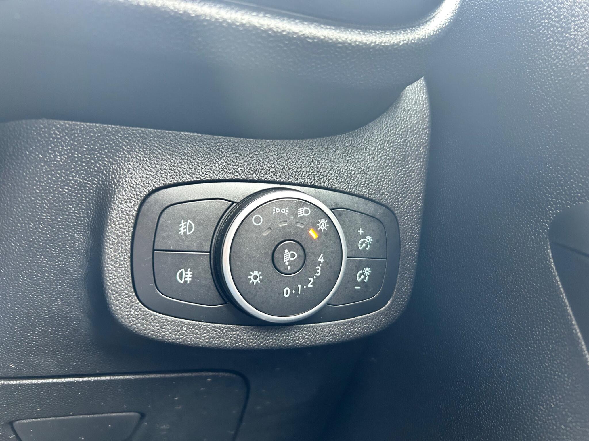 Ford Fiesta view 26