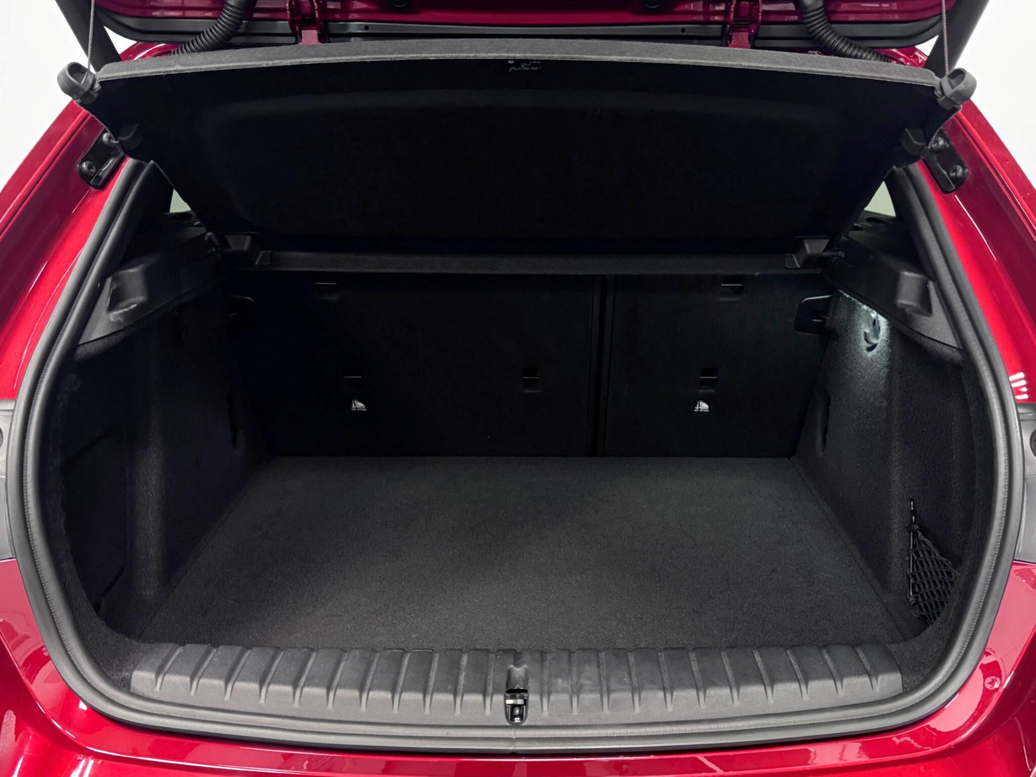 BMW 1 Series view 7