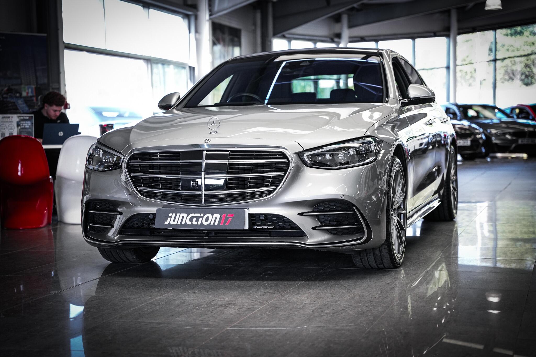 Mercedes-Benz S-Class view 13