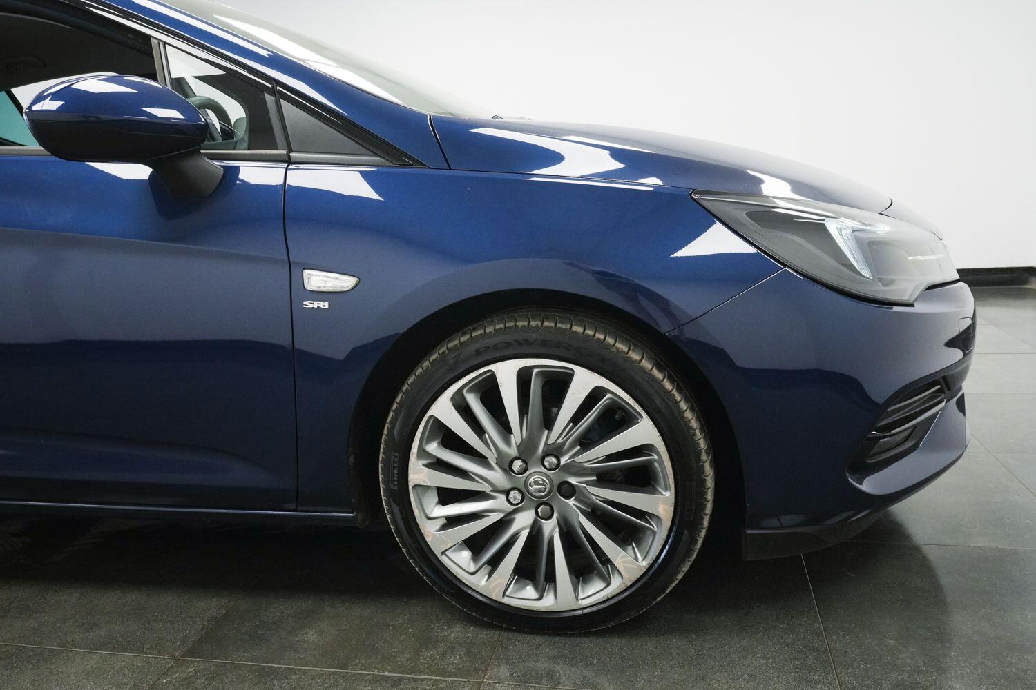 Vauxhall Astra view 5