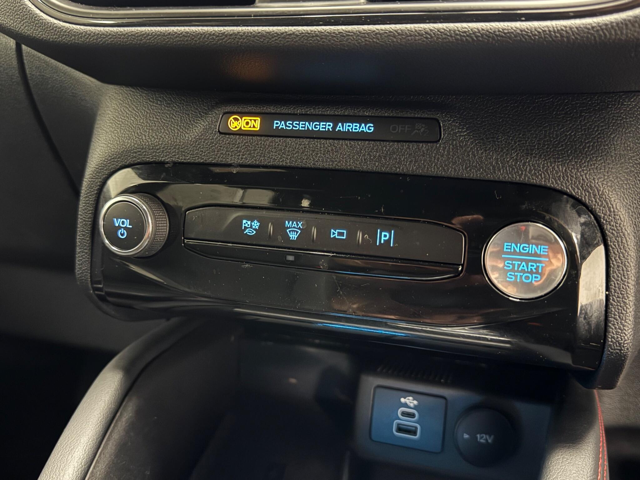 Ford Kuga view 16