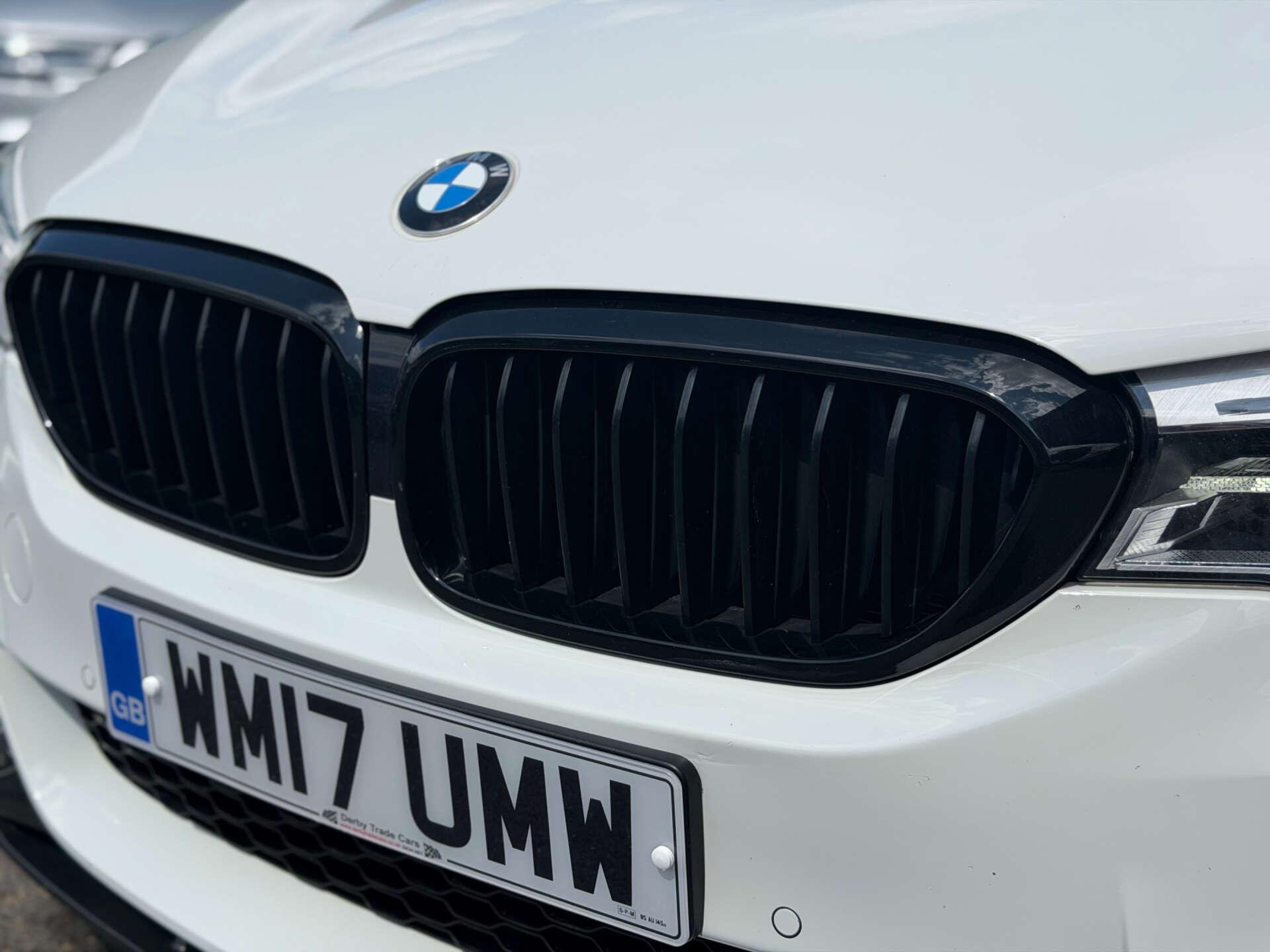 BMW 5 Series view 31