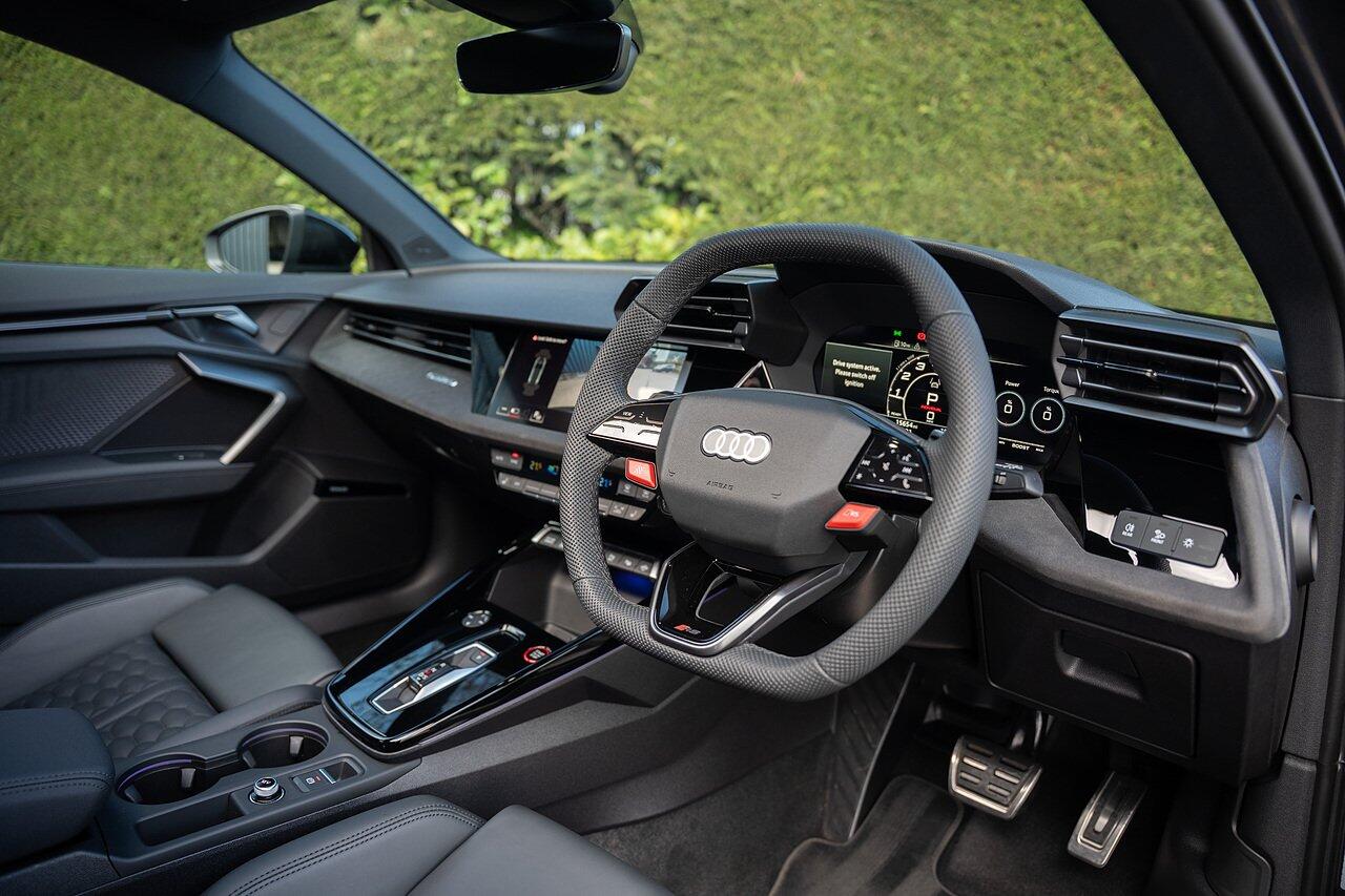 Audi RS3 view 16