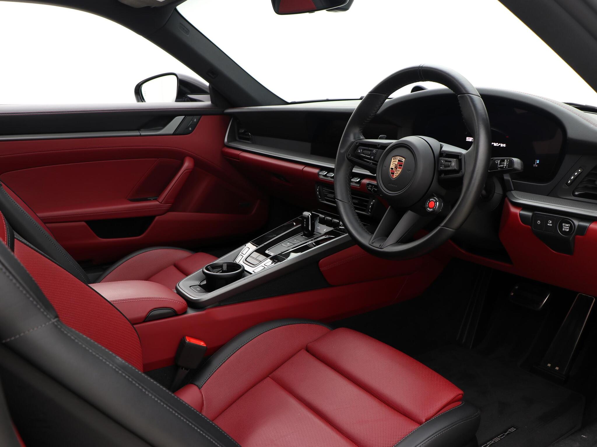 Porsche 911 view 3