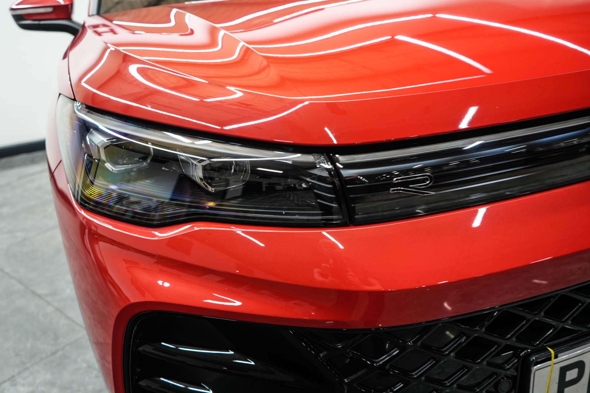 Volkswagen Tiguan view 6