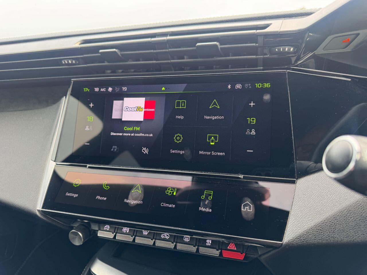 Peugeot 408 view 17