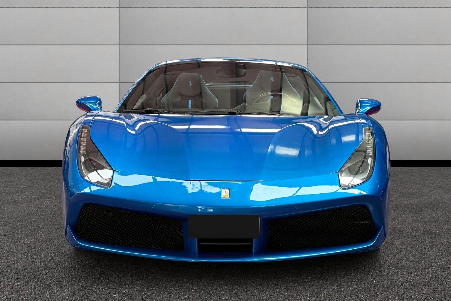 Ferrari 488 view 7