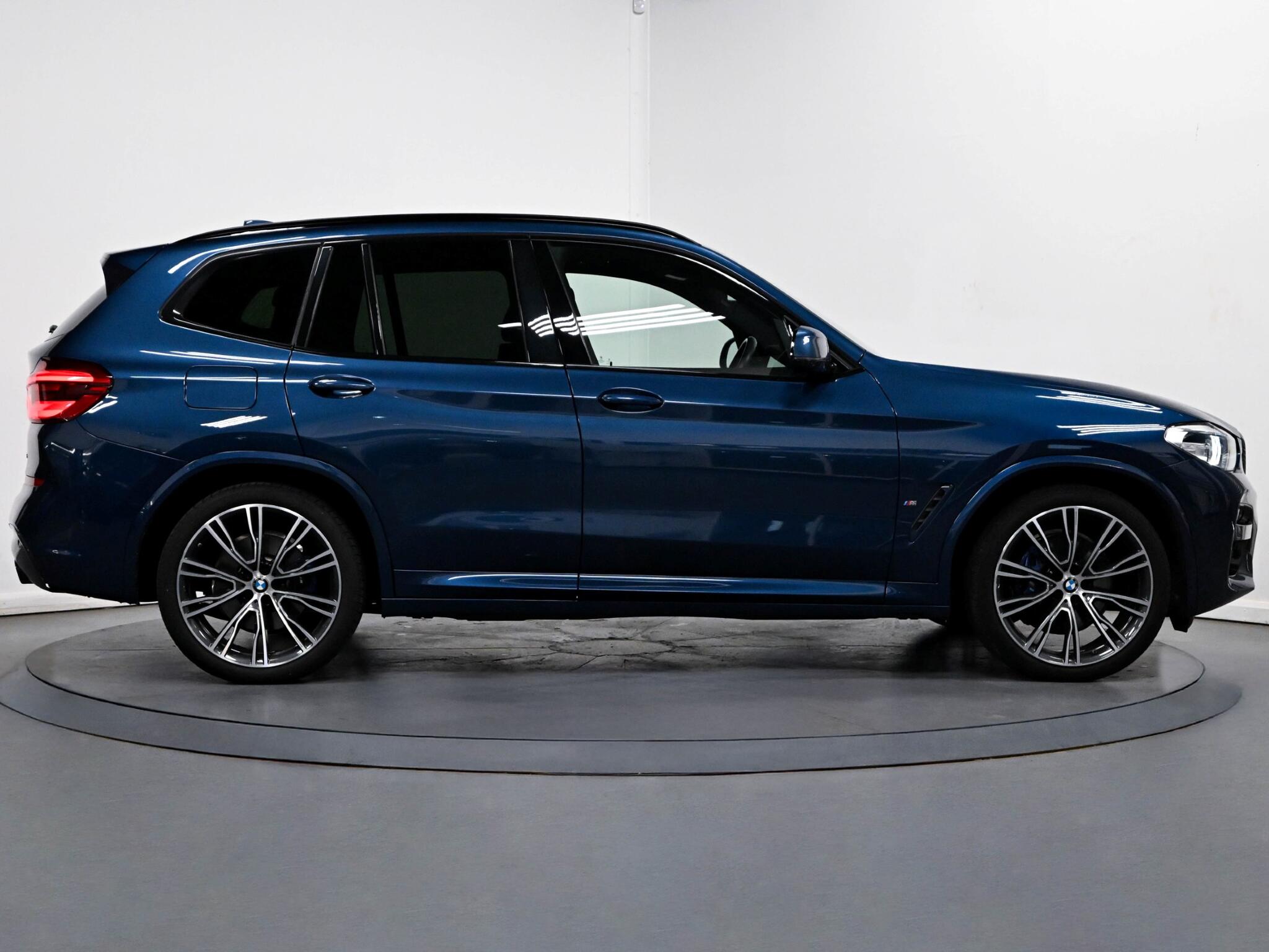 BMW X3 view 17