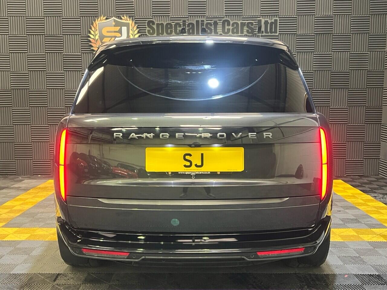 Land Rover Range Rover view 5