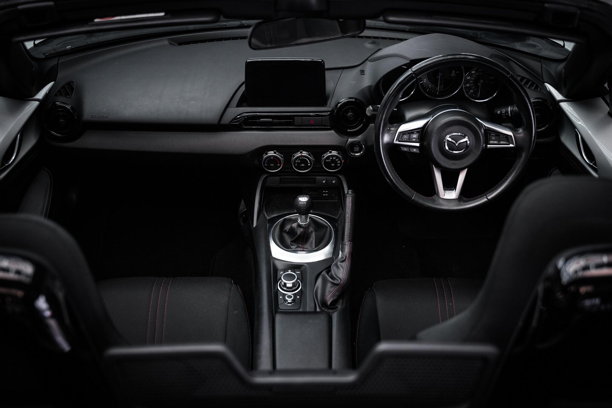 Mazda MX-5 view 22